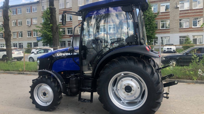 Трактор LOVOL TB604GIII