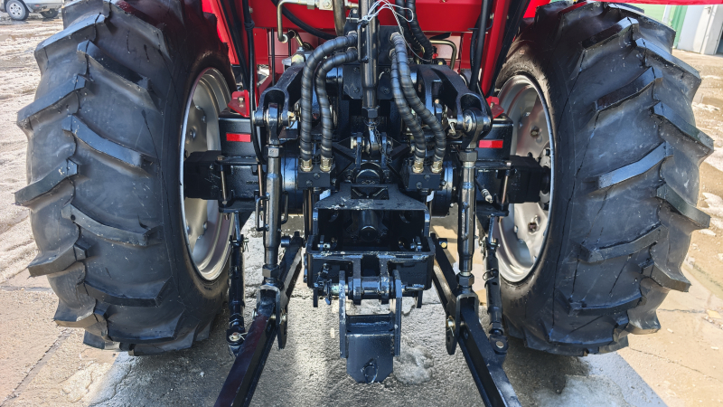 Трактор Dongfeng DF-504 G3 с кабиной