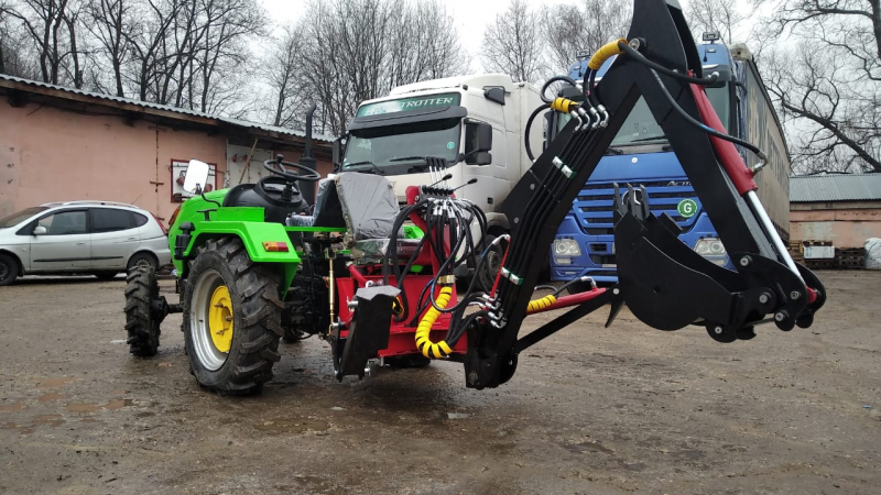 Экскаватор навесной Landformer 230
