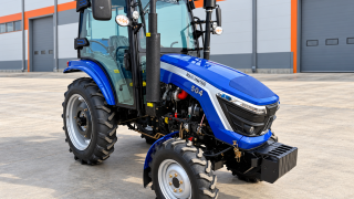 Трактор Xingtai / Синтай XT-504 с кабиной