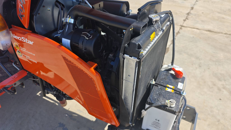 Трактор Kubota B2441